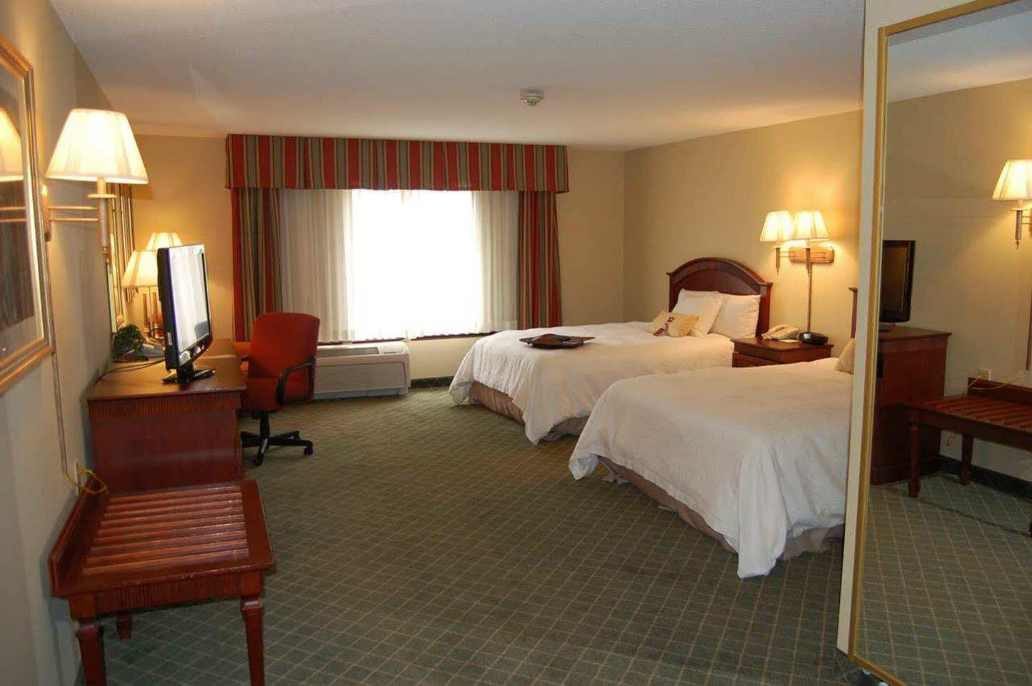 Hampton Inn Stow Εξωτερικό φωτογραφία